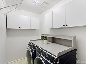 5716 141st Place SE, Bellevue WA 98006