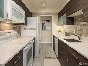 2100 3rd Avenue 1703, Seattle WA 98121