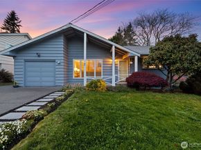 2532 NE 108th Place, Seattle WA 98125