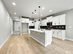 19127 Meridian Drive SE CW 17, Bothell WA 98012