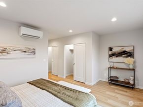 1129 NW 58th Street B, Seattle WA 98107