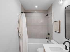 1129 NW 58th Street B, Seattle WA 98107