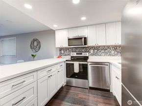 8019 196th Street SW C4, Edmonds WA 98026