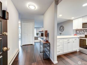 8019 196th Street SW C4, Edmonds WA 98026
