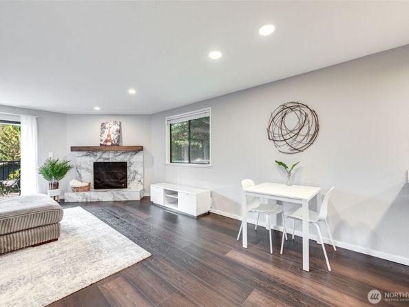 8019 196th Street SW C4, Edmonds WA 98026