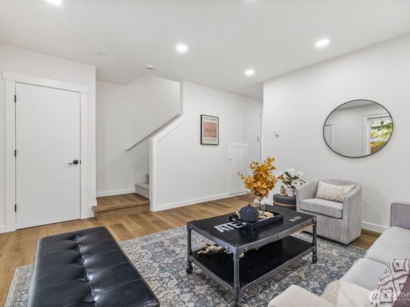 6318 SW 31st Avenue, Seattle WA 98126
