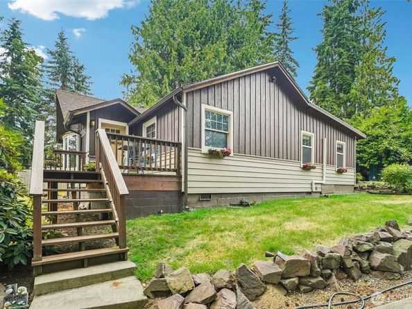 23716 Locust Way, Bothell WA 98021
