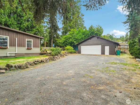 23716 Locust Way, Bothell WA 98021