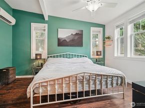 23716 Locust Way, Bothell WA 98021
