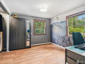 23716 Locust Way, Bothell WA 98021