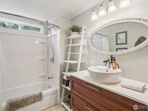23716 Locust Way, Bothell WA 98021