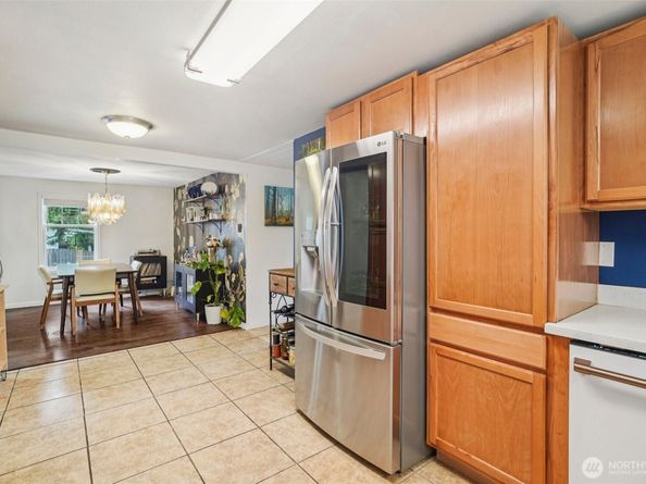 23716 Locust Way, Bothell WA 98021