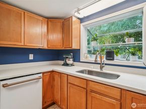 23716 Locust Way, Bothell WA 98021