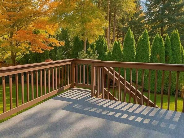 13405 SE 56th Pl, Bellevue WA 98006