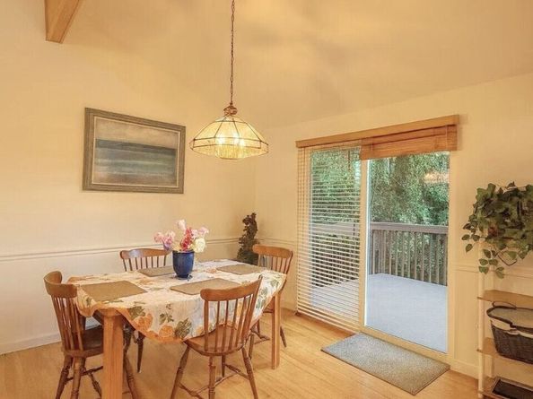 13405 SE 56th Pl, Bellevue WA 98006