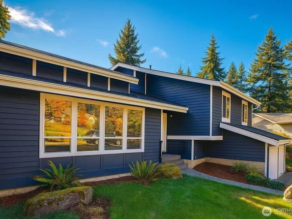 13405 SE 56th Pl, Bellevue WA 98006