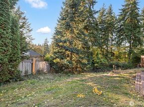 13405 SE 56th Pl, Bellevue WA 98006