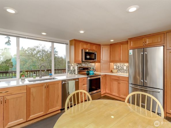 29419 4th Avenue S, Federal Way WA 98003