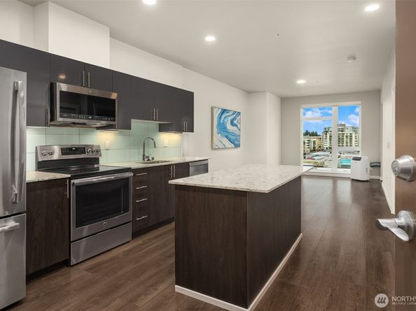 1085 103rd Avenue NE 519, Bellevue WA 98004