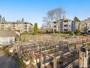 22495 SE 37th Terrace 1391, Issaquah WA 98029