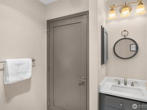 22495 SE 37th Terrace 1391, Issaquah WA 98029