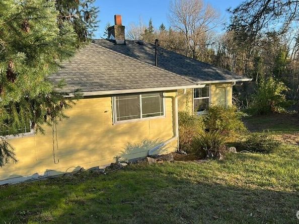 7324 S 131st Court, Seattle WA 98178