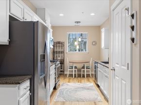 4118 148th Street SW E1, Lynnwood WA 98087