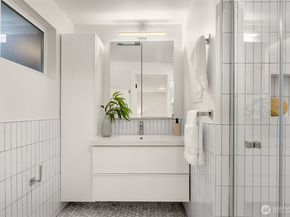 1513 3rd Place, Kirkland WA 98033