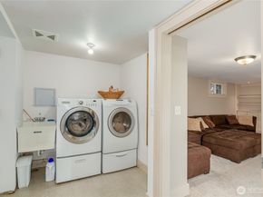 1005 Grand Avenue, Everett WA 98201