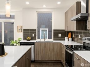 6012 S 127th Lane, Seattle WA 98178