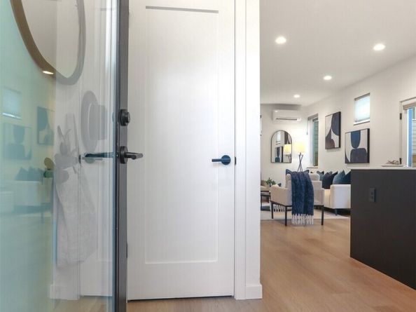 10344 Wallingford Avenue N, Seattle WA 98133