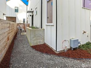 10344 Wallingford Avenue N, Seattle WA 98133