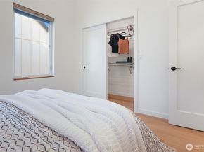 10344 Wallingford Avenue N, Seattle WA 98133