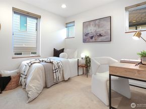 10344 Wallingford Avenue N, Seattle WA 98133