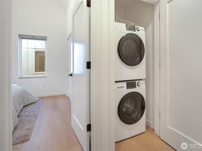 10344 Wallingford Avenue N, Seattle WA 98133