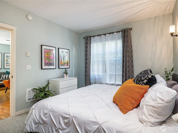5953 California Avenue SW 1A, Seattle WA 98126