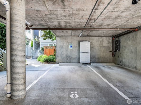 5953 California Avenue SW 1A, Seattle WA 98126