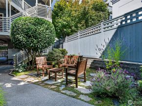 5953 California Avenue SW 1A, Seattle WA 98126