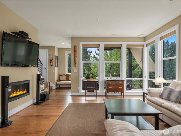 9710 NE Main Street A, Bothell WA 98011