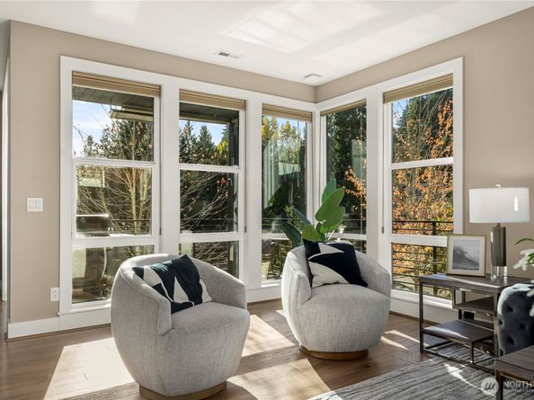 9710 NE Main Street A, Bothell WA 98011