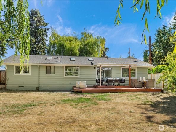 3511 205th Place SW, Lynnwood WA 98036