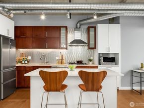 2720 3rd Avenue 405, Seattle WA 98121