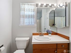 902 NW Leisure Lane, Bremerton WA 98311