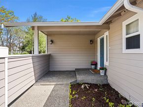 902 NW Leisure Lane, Bremerton WA 98311
