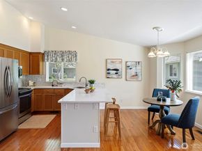 902 NW Leisure Lane, Bremerton WA 98311