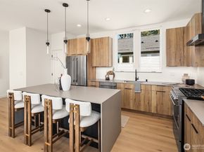 7332 25th Avenue NW, Seattle WA 98117