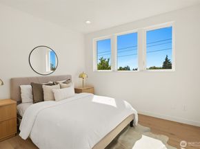 7332 25th Avenue NW, Seattle WA 98117