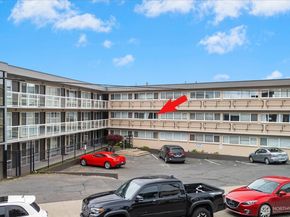 3151 Alki Avenue SW 22, Seattle WA 98116