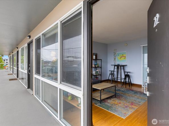 3151 Alki Avenue SW 22, Seattle WA 98116