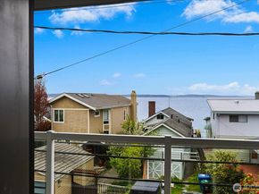 3151 Alki Avenue SW 22, Seattle WA 98116